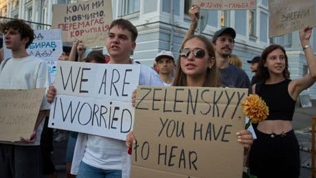 Ukraine: Selenskij steckt in der Krise