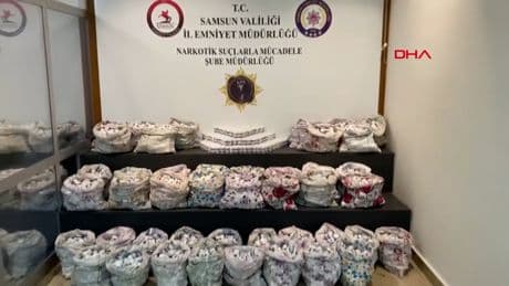 Yastık kılıflarında 265 bin sentetik hap ele geçirildi