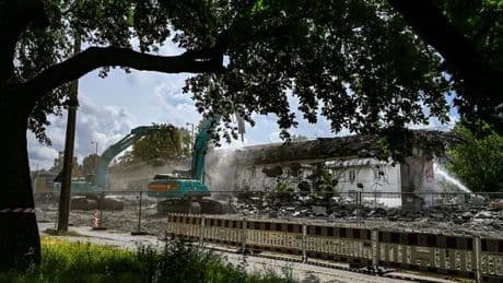 Marodes Bauwerk: Wuhlheide-Brücke: Ab morgen freie Fahrt für Trams