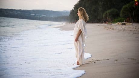 Zurück nach 20 Jahren - Tsunami entreißt Ihr die Familie