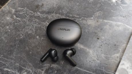 Sonido potente, una cancelación de ruido mejor y una autonomía que cumple con nota: así son los OnePlus Buds 4