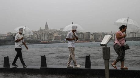 Meteoroloji 4 ili uyardı: Sağanak ve fırtına geliyor