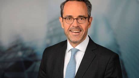 SIX, dueño de BME, ficha en HSBC al sustituto de Javier Hernani