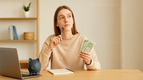Cómo controlar los gastos cuando se estudia fuera de casa: "El ahorro debería ir al principio, no al final"