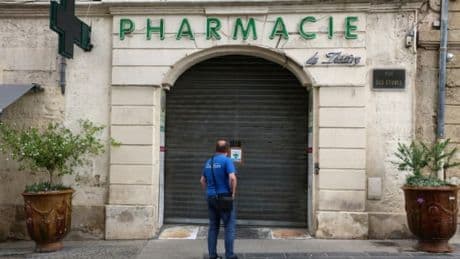 "Une pharmacie sur trois aujourd'hui en péril": pourquoi les pharmaciens font grève ce samedi