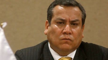Peru Başbakanı Gustavo Adrianzen gensoru üzerine istifa etti