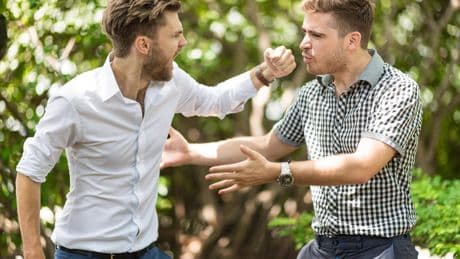 Familiebotsingen op vakantie: ’Gingen mijn broers serieus op de vuist om met hun caravan op de mooiste plek van de camping te staan?’