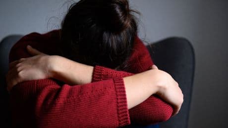 Beratungsstelle "Sekten-Info": Bilanz der Sekten-Info: Exorzismus und Verschwörungsglauben