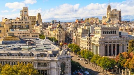 El precio de la vivienda sube un 9,8% impulsado por Madrid, la costa y el norte