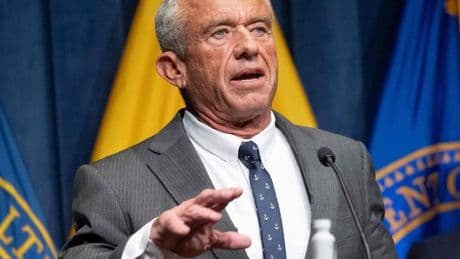 Estados Unidos cancela contratos de vacunas de ARN mensajero por casi 500 millones