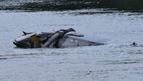 Hubschrauber auf Bundeswehr-Flug stürzt in Fluss