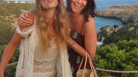 Belén Écija, una novia bohemia en su boda (y preboda) con Jaime Sánchez en Menorca