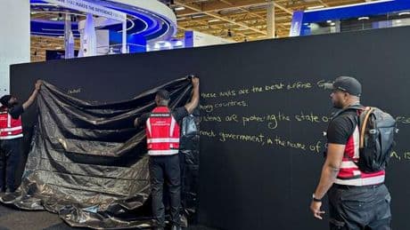 La Francia oscura gli stand israeliani al Salone aeronautico di Le Bourget, Tel Aviv: «Decisione scandalosa»
