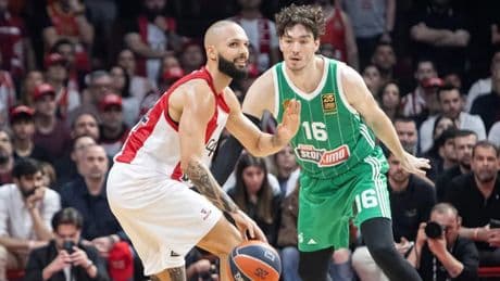 Panathinaikos ile Olympiakos arasındaki final serisinin 3. maçı güvenlik gerekçesiyle ertelendi