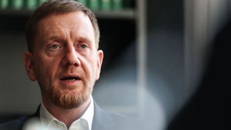 Umgang mit AfD: Kretschmer: Nicht-Wahl von AfD-Ausschusskandidaten falsch