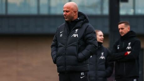 Caoimhin Kelleher to complete £18m transfer as Arne Slot green lights Liverpool exit
