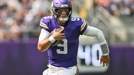 Bears vs. Vikings prediction: ‘Monday Night Football’ Week 1 picks, player props