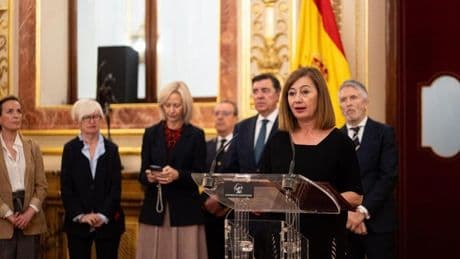 El Congreso debate regular la actividad de los periodistas para vetar el acceso de agitadores