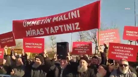 Menzil'deki miras kavgası İngiltere'ye sıçradı: 265 milyonluk dergâhların tapusu usulsüz şekilde alındı iddiası