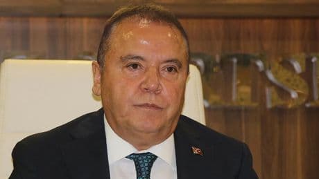 Muhittin Böcek ikinci kez hastaneye sevk edildi