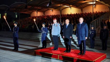 Liveblog: Großer Zapfenstreich: Olaf Scholz wird verabschiedet