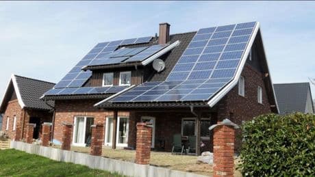 Las baterías en red, punta de lanza para un modelo energético descentralizado