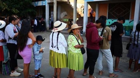 Südamerika: Präsidentschafts- und Parlamentswahlen in Bolivien haben begonnen