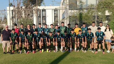 Altay sahaya iniyor