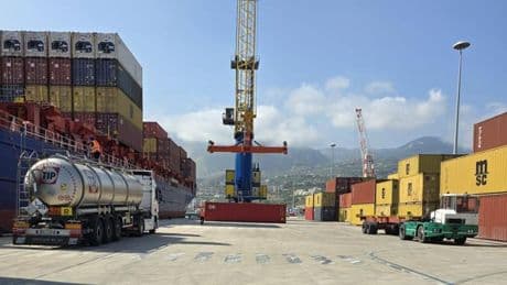 Sicilia, i porti puntano sui container: Augusta finisce nei radar di Cosco