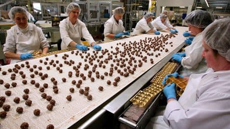 100 Mio. Euro, 100 neue Jobs - Bekannte Keks-Firma bekommt die Krise gebacken