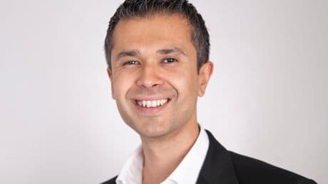 Aseem Malhotra, cardiólogo: “Si un producto tiene más de cinco ingredientes y contiene conservantes o aditivos, es muy probable que sea ultraprocesado”
