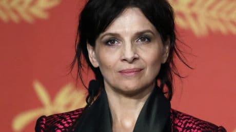Gérard Depardieu condamné pour agressions sexuelles: il a été "désacralisé", selon Juliette Binoche