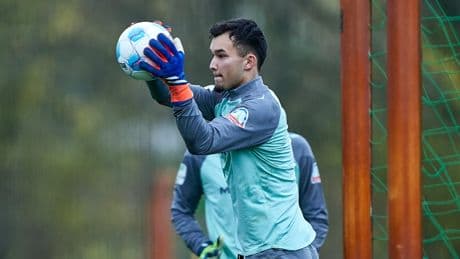 Kampf um die Werder-Nr. 1 - Backhaus geht volles Risiko