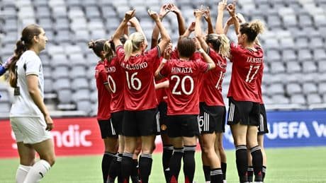 Vrouwen van PSV missen Champions League na pijniging door Manchester United