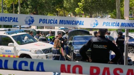 Andriy Portnov: Ex-Ukraine presidential adviser shot dead during school run in Madrid
