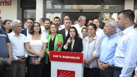 CHP Adana İl Örgütü: 'Siyasi yargı operasyonları bizi yıldıramaz'