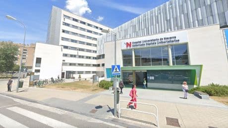 Un preso ingresado en el hospital de Pamplona se fuga descolgándose con sábanas por la ventana de su habitación