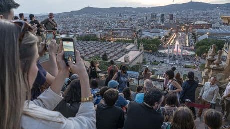 La vida secreta de los 'expats': "A veces los guiris conocemos mejor la cultura de Barcelona que vosotros"