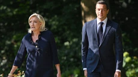 "Aucun problème entre eux": le RN en opération déminage après le recadrage de Jordan Bardella par Marine Le Pen