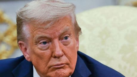 Trump: dazi e sanzioni contro chi applica tasse e regole contro le big tech Usa. Bruxelles: «L’Europa è sovrana»