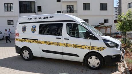 Yasak ilişki cinayeti! Eşini evde başka erkekle gören başkomiser kurşun yağdırdı