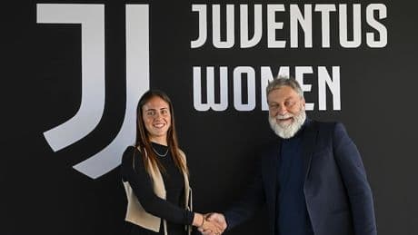Estela Carbonell, la fascia Juve parla spagnolo: &quot;Vincere il pi&ugrave; possibile&quot;