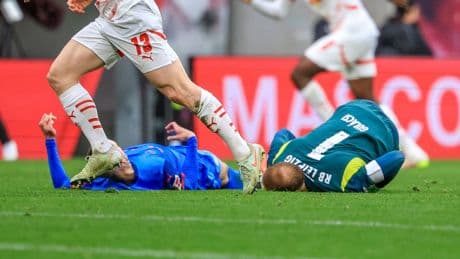 Zusammenprall mit Kieler Zec: Leipzig-Torwart Gulacsi aus Krankenhaus entlassen