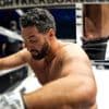 Jamal Ben Saddik vecht tegen tranen na opgave in Rotterdam: enorme snee in been van kickbokser