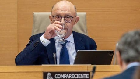 Un 'lobby' con influencias en Hacienda: las claves de la investigación secreta al despacho que fundó Montoro