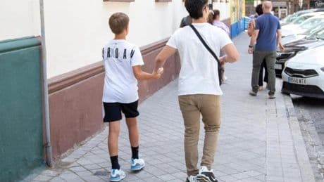 La desgarradora carta del hijo mayor de Juana Rivas en la que pide «salvar» a su hermano: «Que no le seden como a mí»