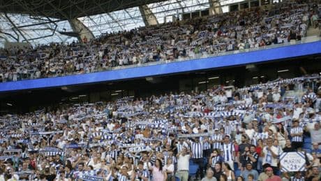 Locura txuri urdin por las entradas en Oviedo