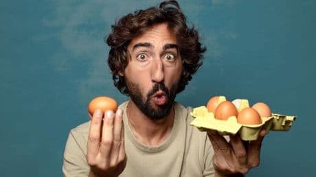 Cuidado con los huevos, la súper estrella nutricional cuyas propiedades cambian según cómo los cocines