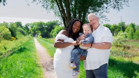 Sharythé en René schelen 35 jaar: ’Op social media zeggen mensen dat ik vast uit ben op zijn geld’