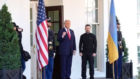 « Cette décision a été prise pour mettre les intérêts de l’Amérique en premier » : Washington cesse des livraisons d’armes à l’Ukraine pour renflouer ses stocks